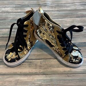 JoJo Siwa Gold and Black Sequin Sneakers (Sz: 2)